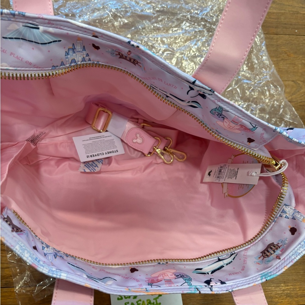 ❌SOLD NWT Stoney Clover Lane Walt Disney World Park Tote Carry On - Picture 3 of 6